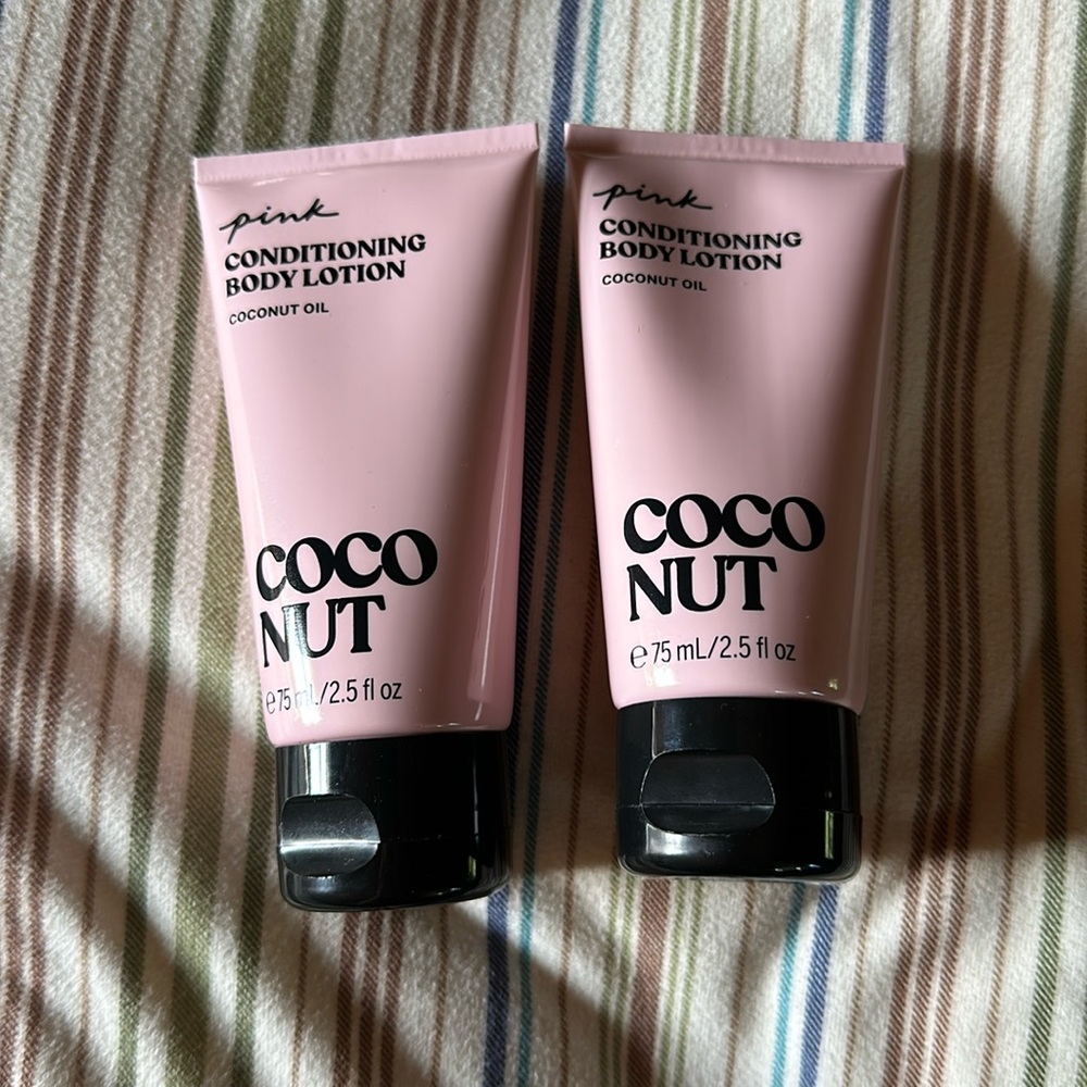 PINK Coconut Conditioning Body Lotion Mini